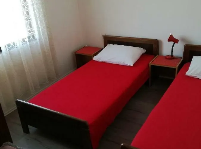 Apartman Apartments Luce-With Parking