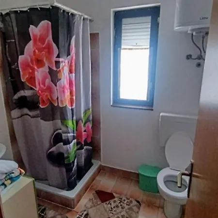 Apartament Luce-with Parking Nin