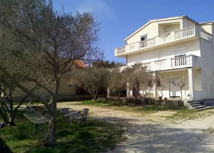 Apartments Luce-With Parking * Нин