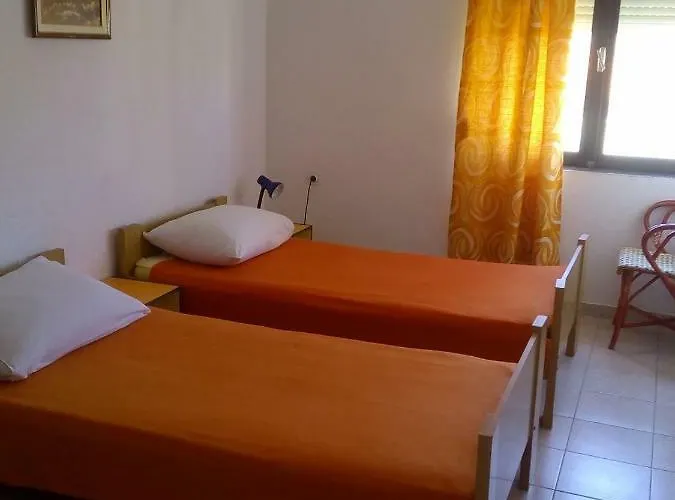 Apartments Luce-With Parking * Нин